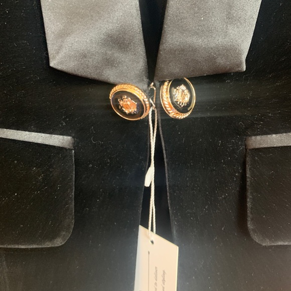 Sarah Ashley Blazer - Picture 6 of 8